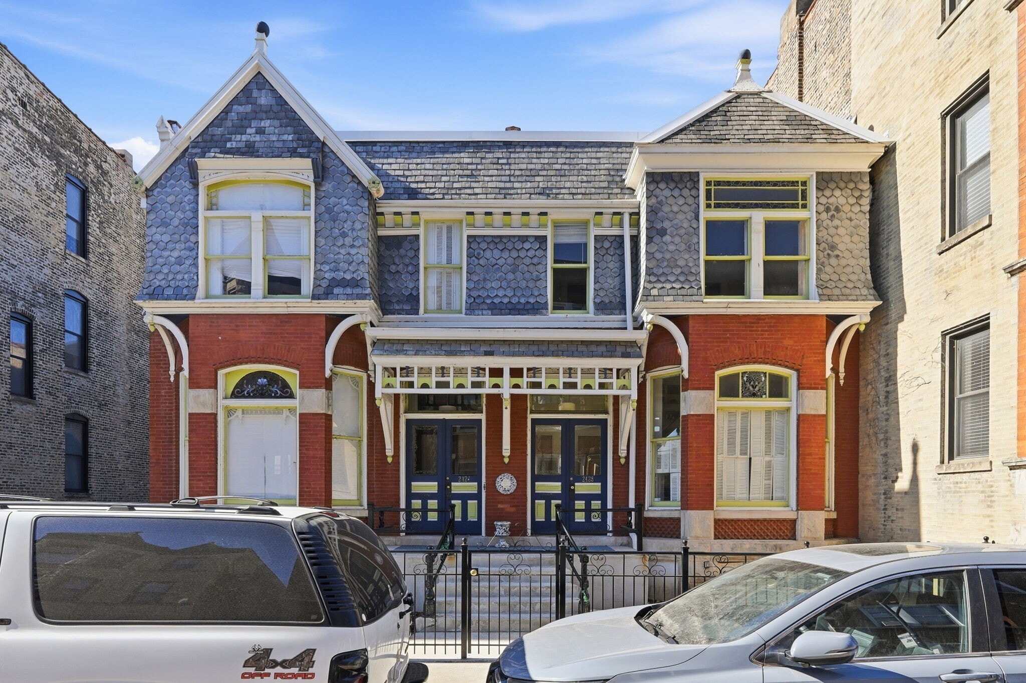 2424-2428 N Geneva Ter, Chicago, IL for Sale