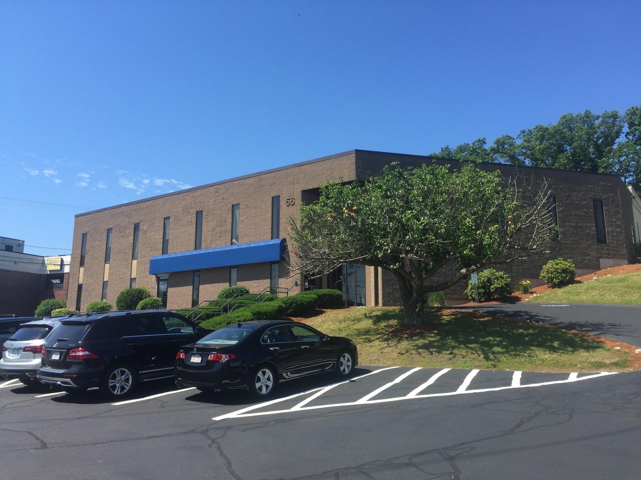 56 Middlesex Tpke, Burlington, MA for Rent