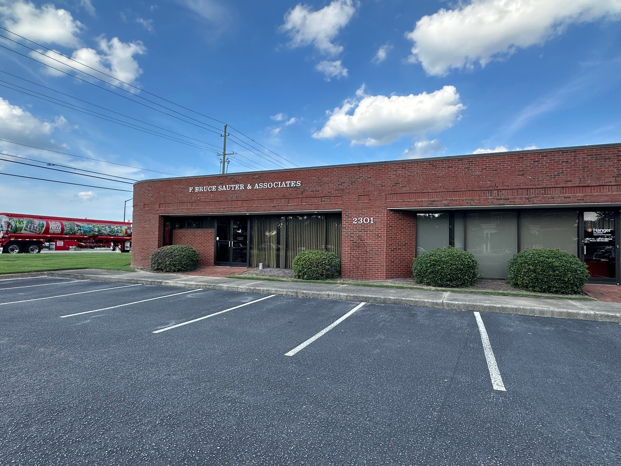 2301 Executive Cir, Greenville, NC for Rent