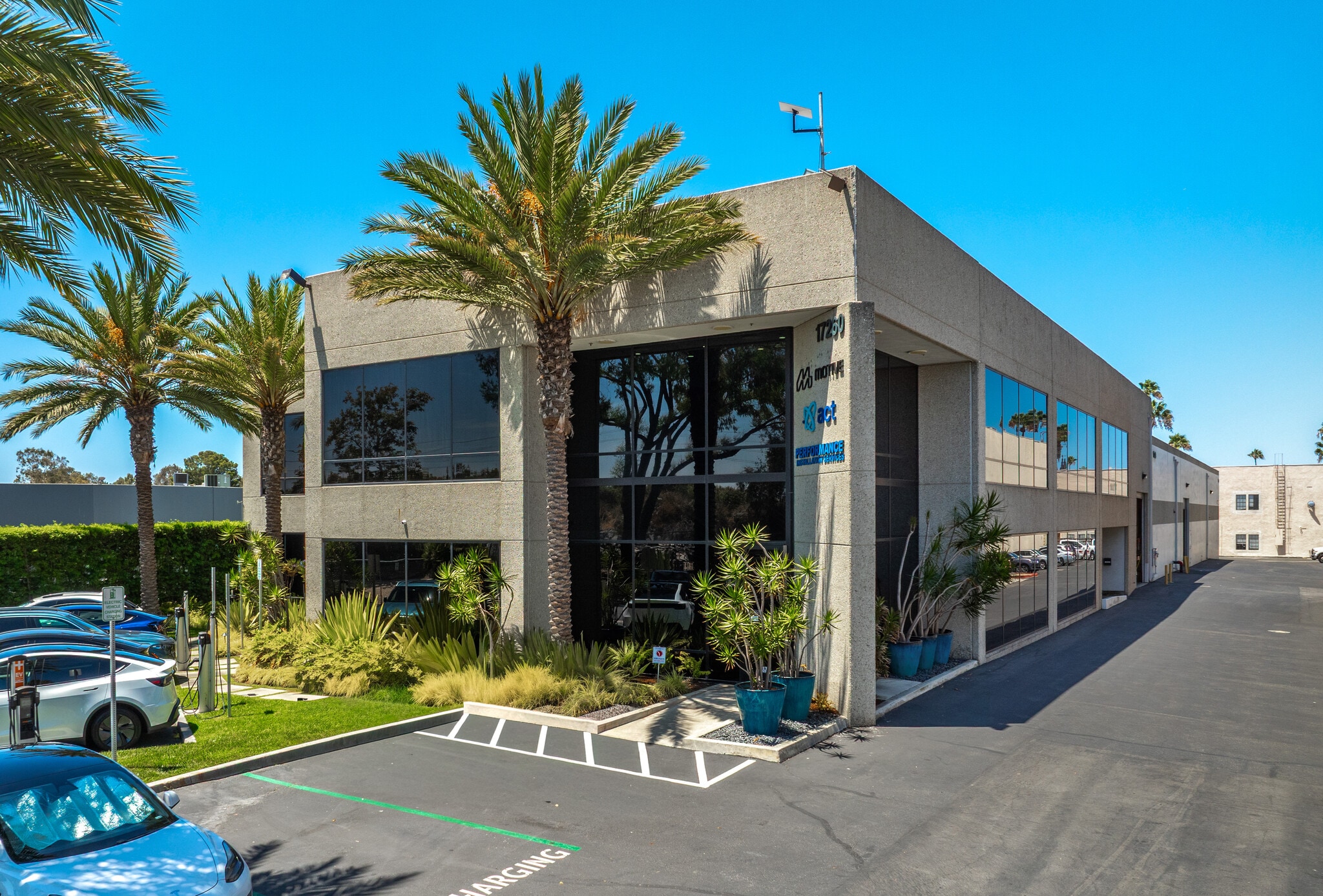 17260 Newhope St, Fountain Valley, CA for Sale