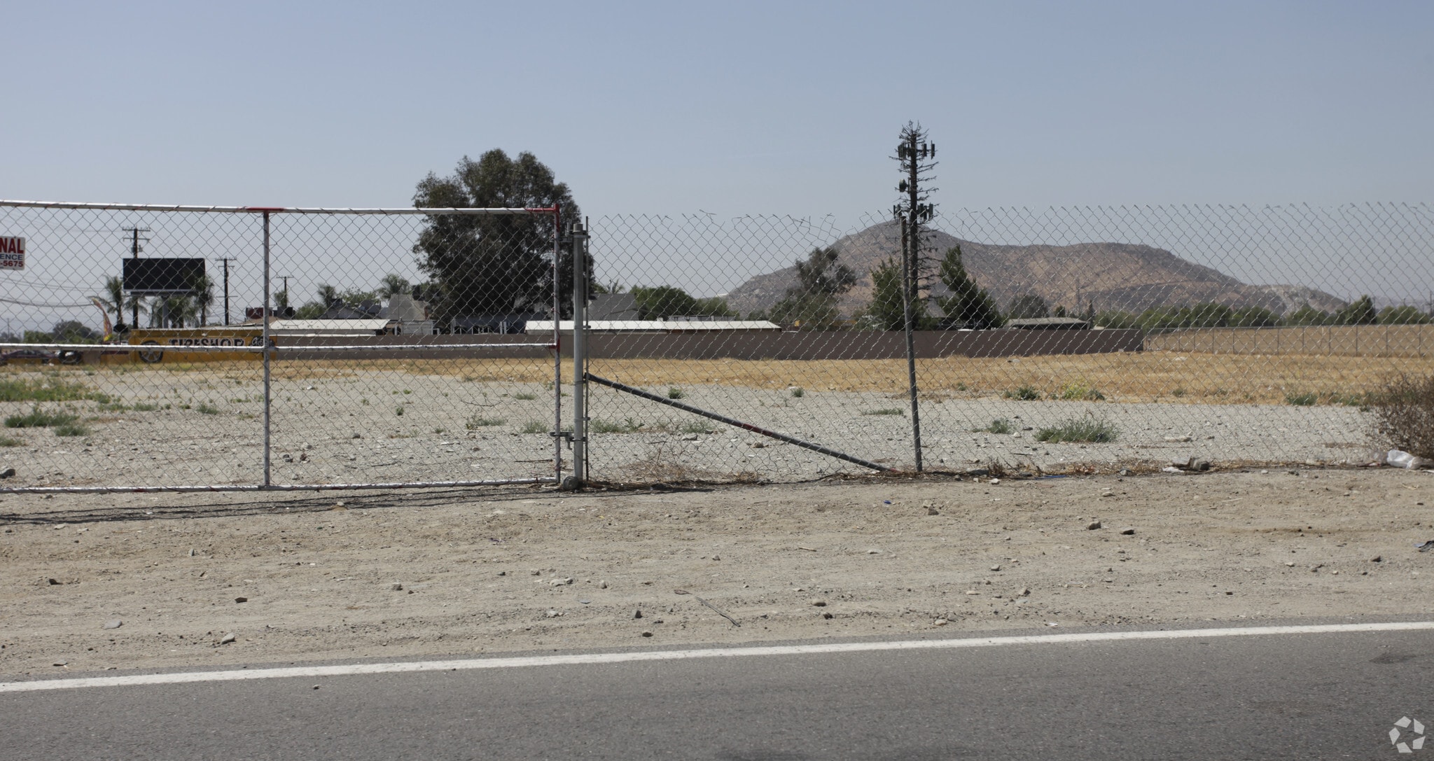 10930 Cedar Ave, Bloomington, CA for Rent