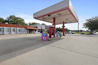 Orlando, FL Service Station - 827 W Lancaster Rd