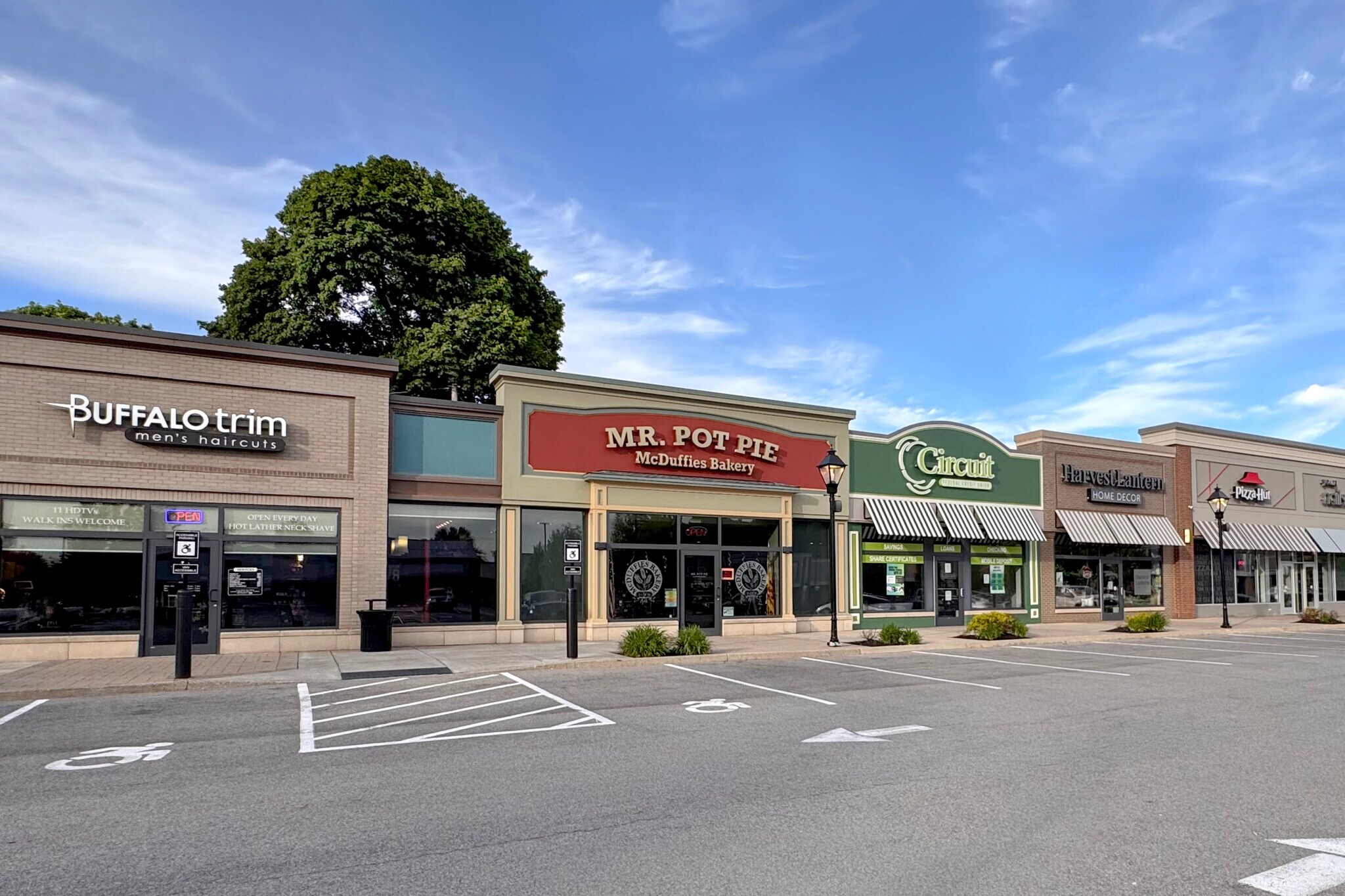 140 Pine St, Hamburg, NY for Rent