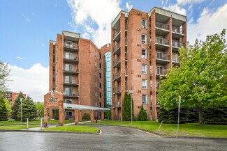 Sherbrooke, QC Retail - 2775-2835 Rue Du Manoir Sherbrooke, QC Retail - 2775-2835 Rue Du Manoir