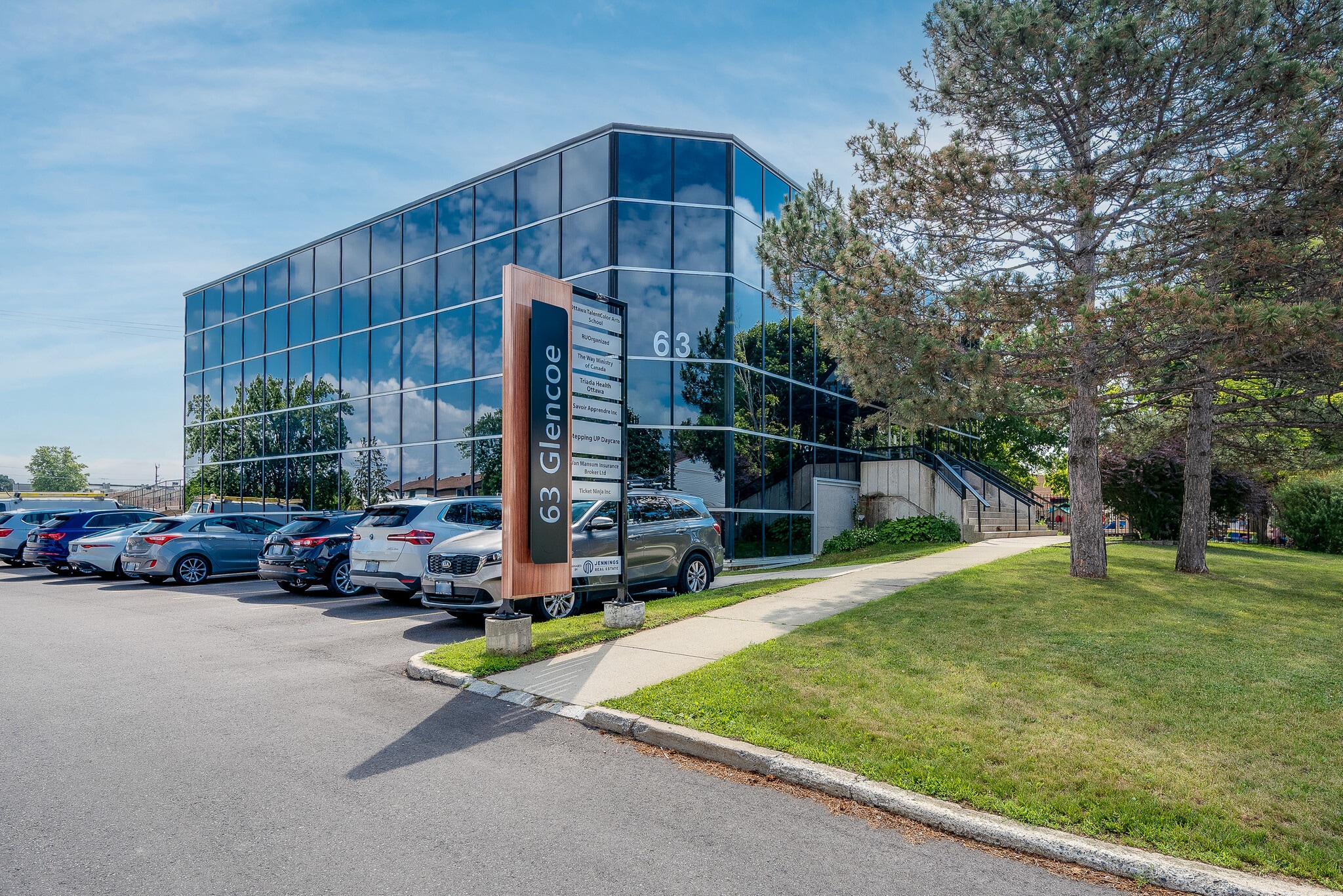 63 Glencoe St, Ottawa, ON for Rent