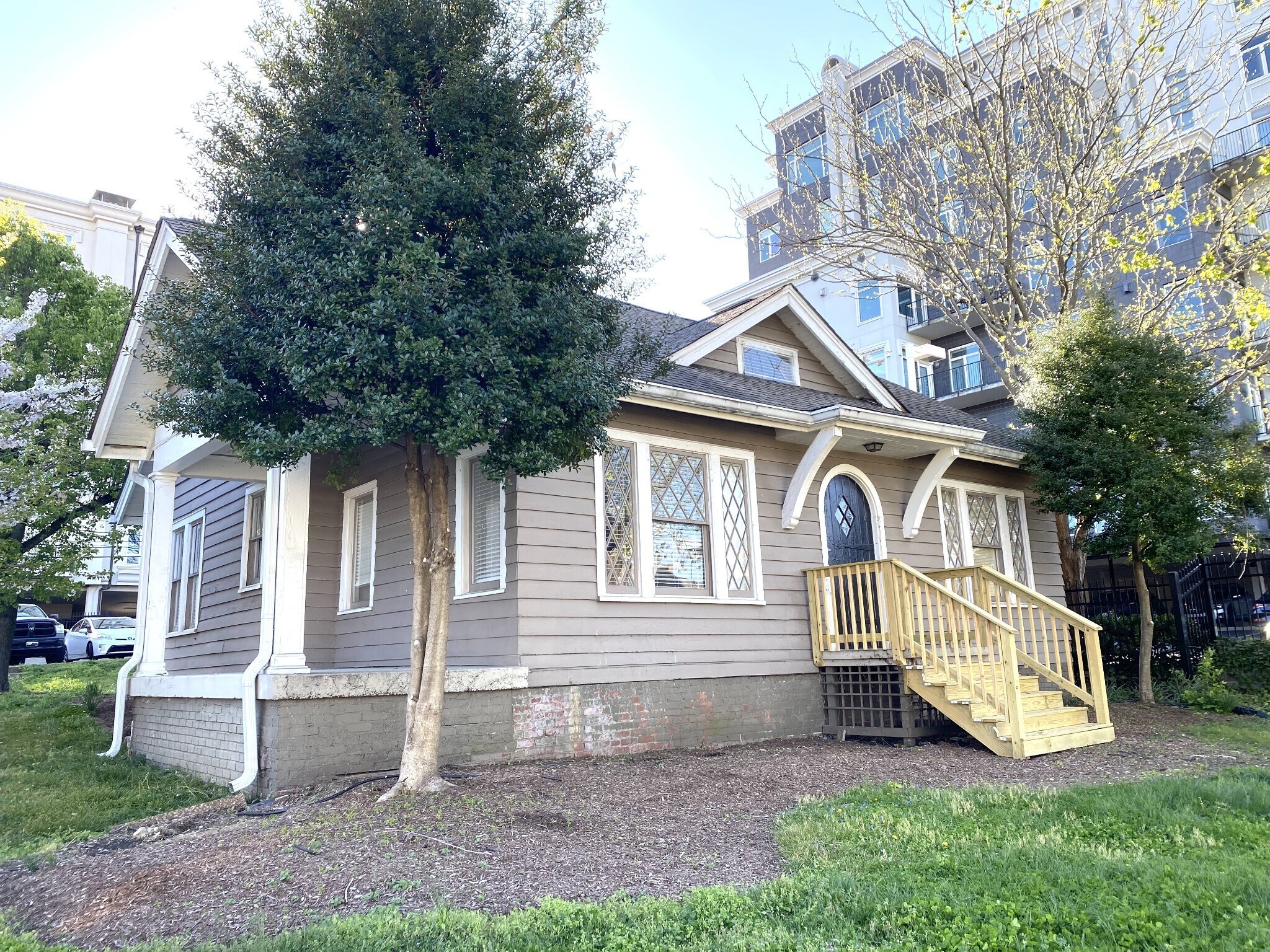 113 30th Ave N, Nashville, TN for Sale