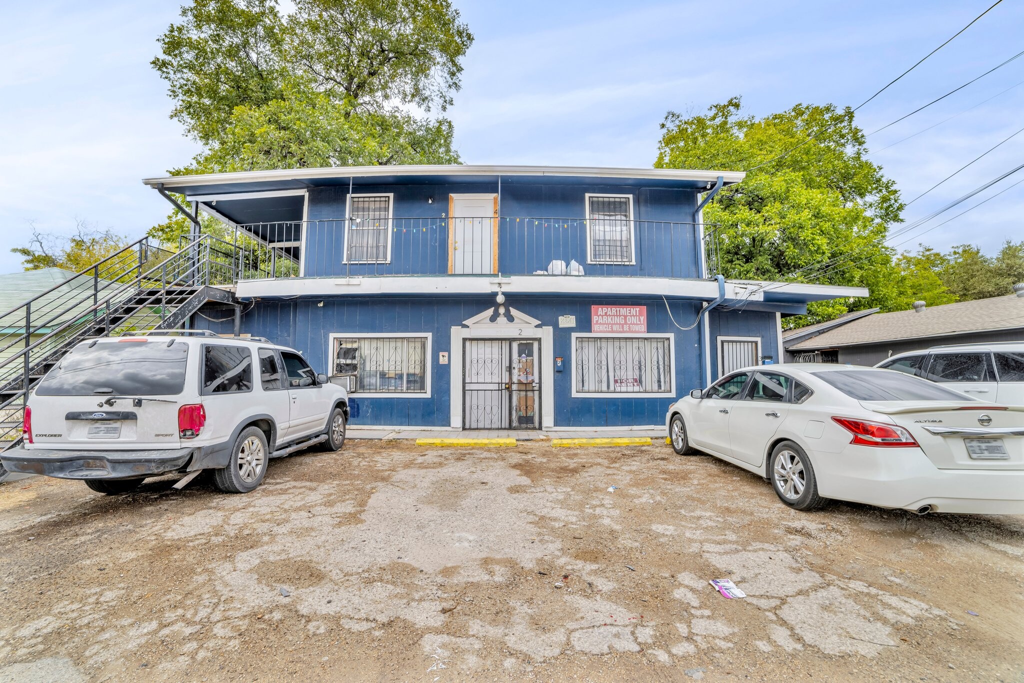 811 S General McMullen Dr, San Antonio, TX for Sale