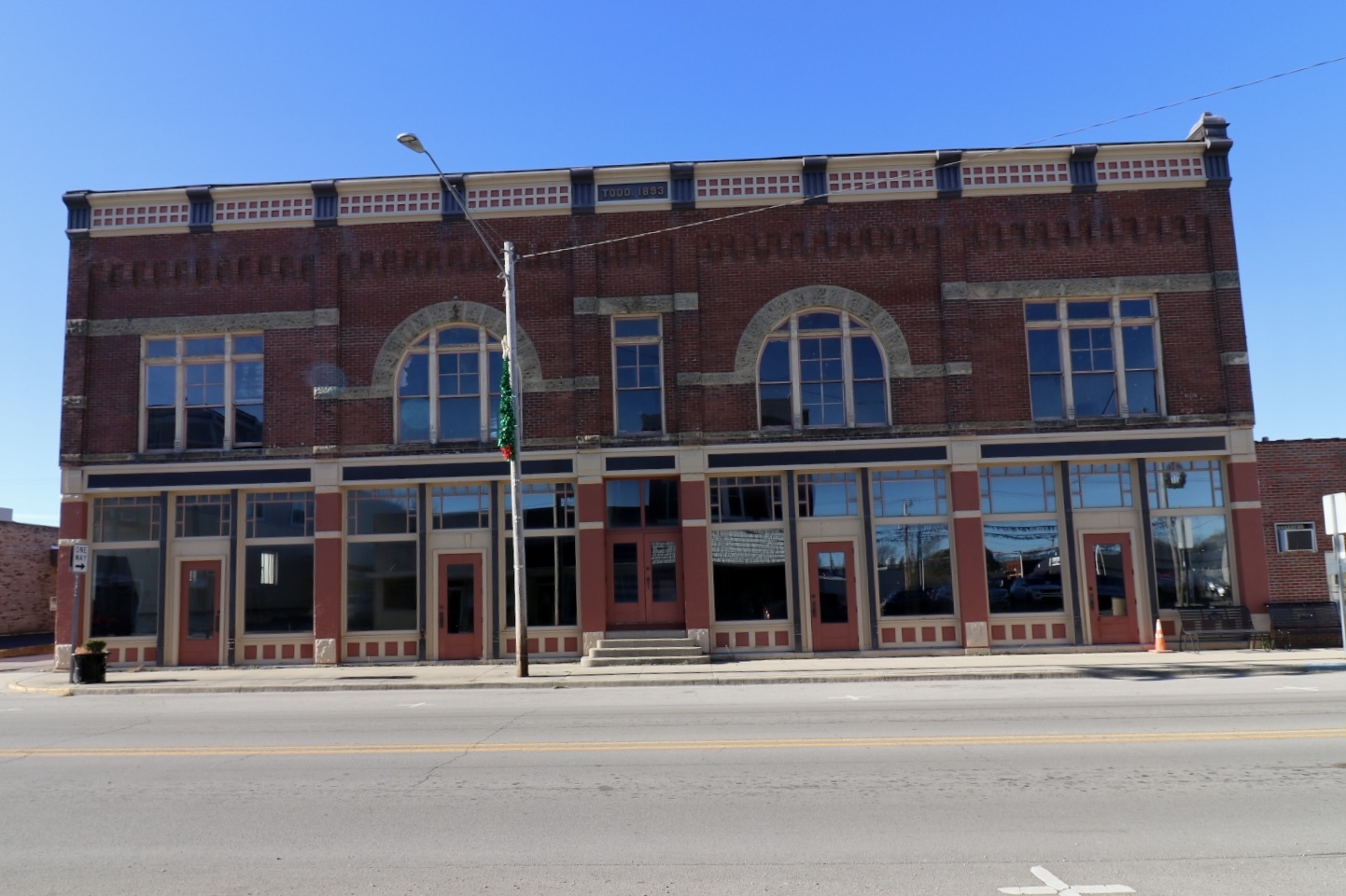 214 S Main St, Dunkirk, IN for Sale