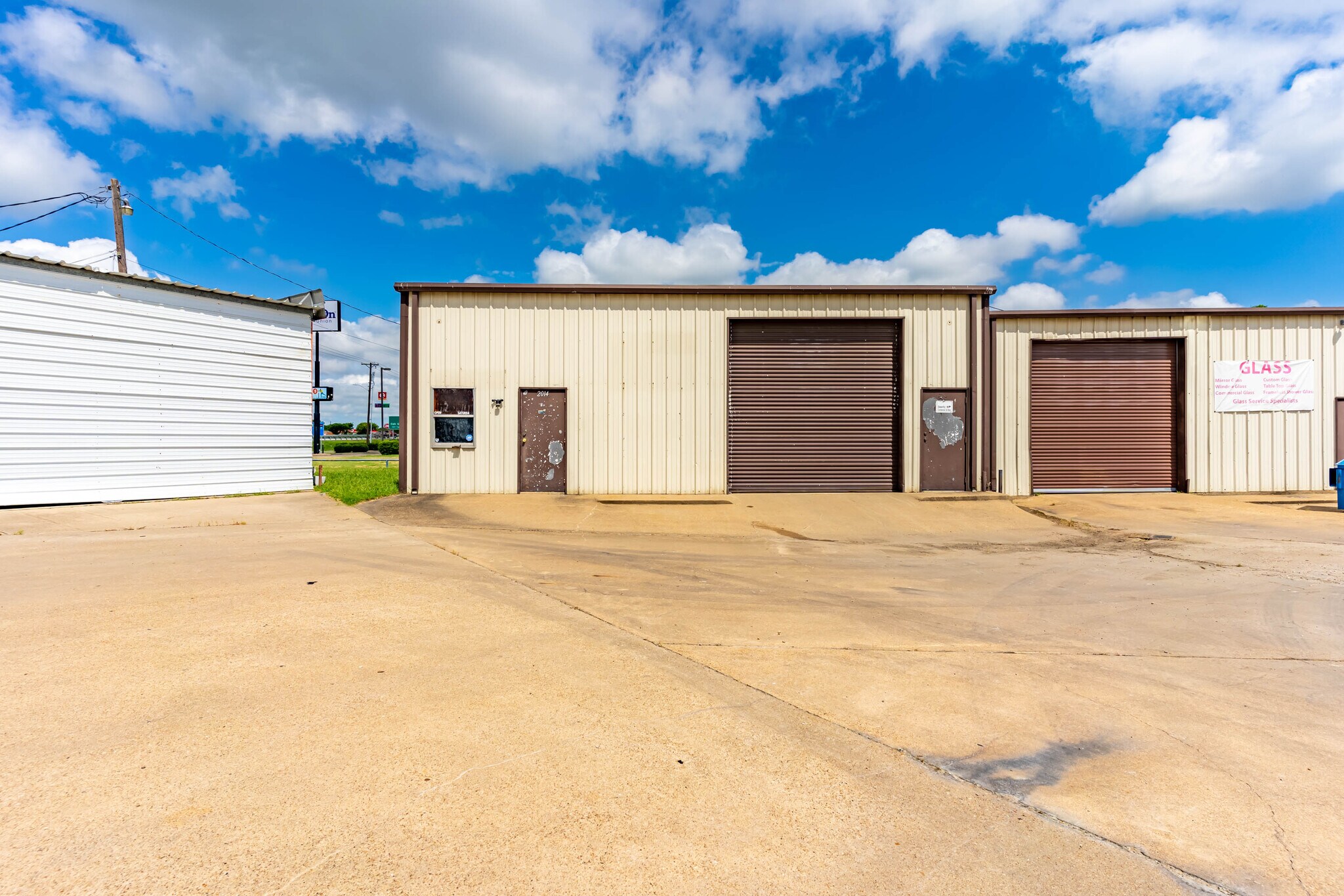 2000 Front St, Kaufman, TX for Rent