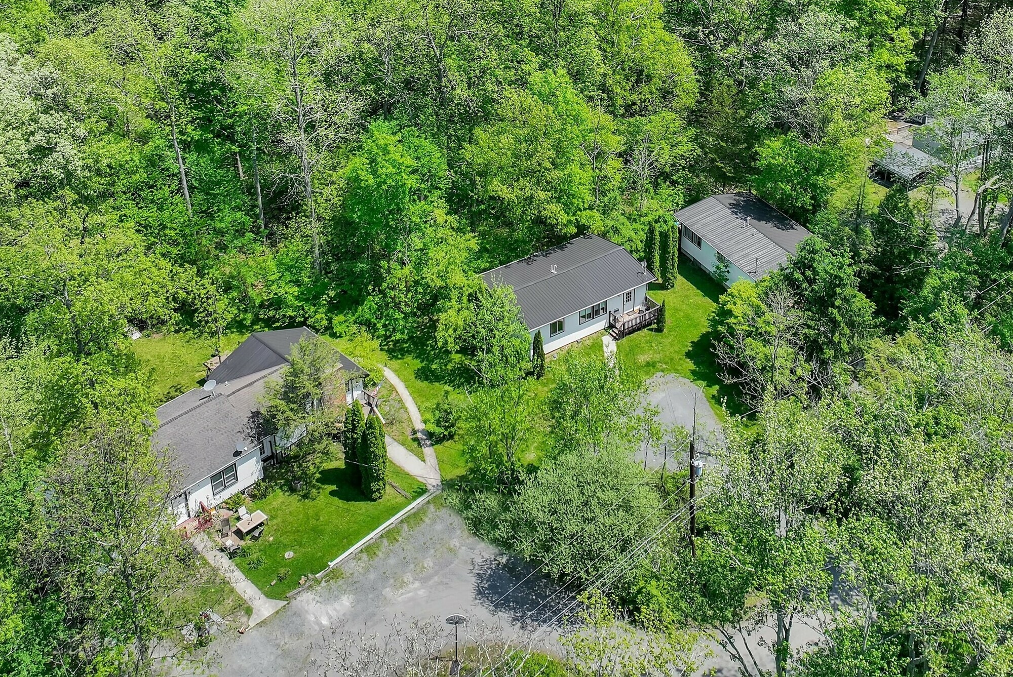 1460 Pocono Ln, Bartonsville, PA for Sale