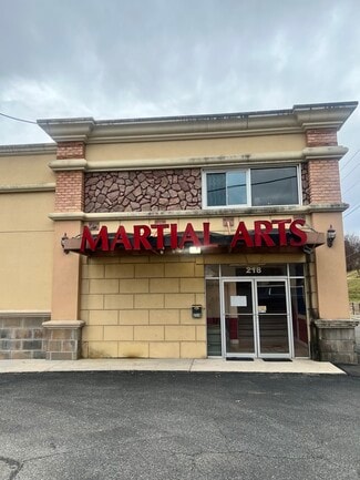 Alexandria, VA Retail - 206-218 W Glebe Rd