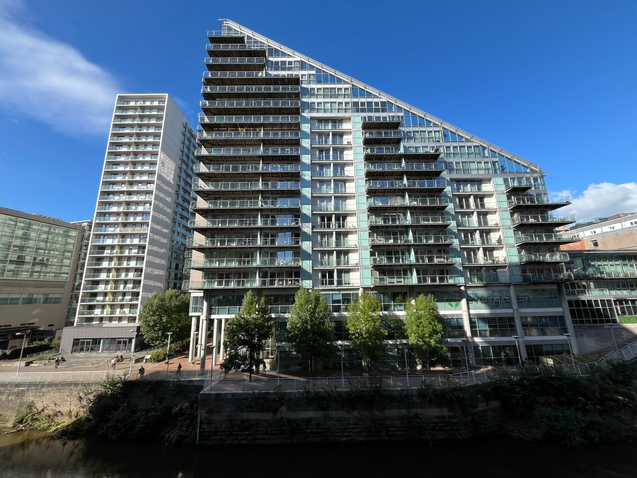 Clowes St, Salford, LAN for Rent