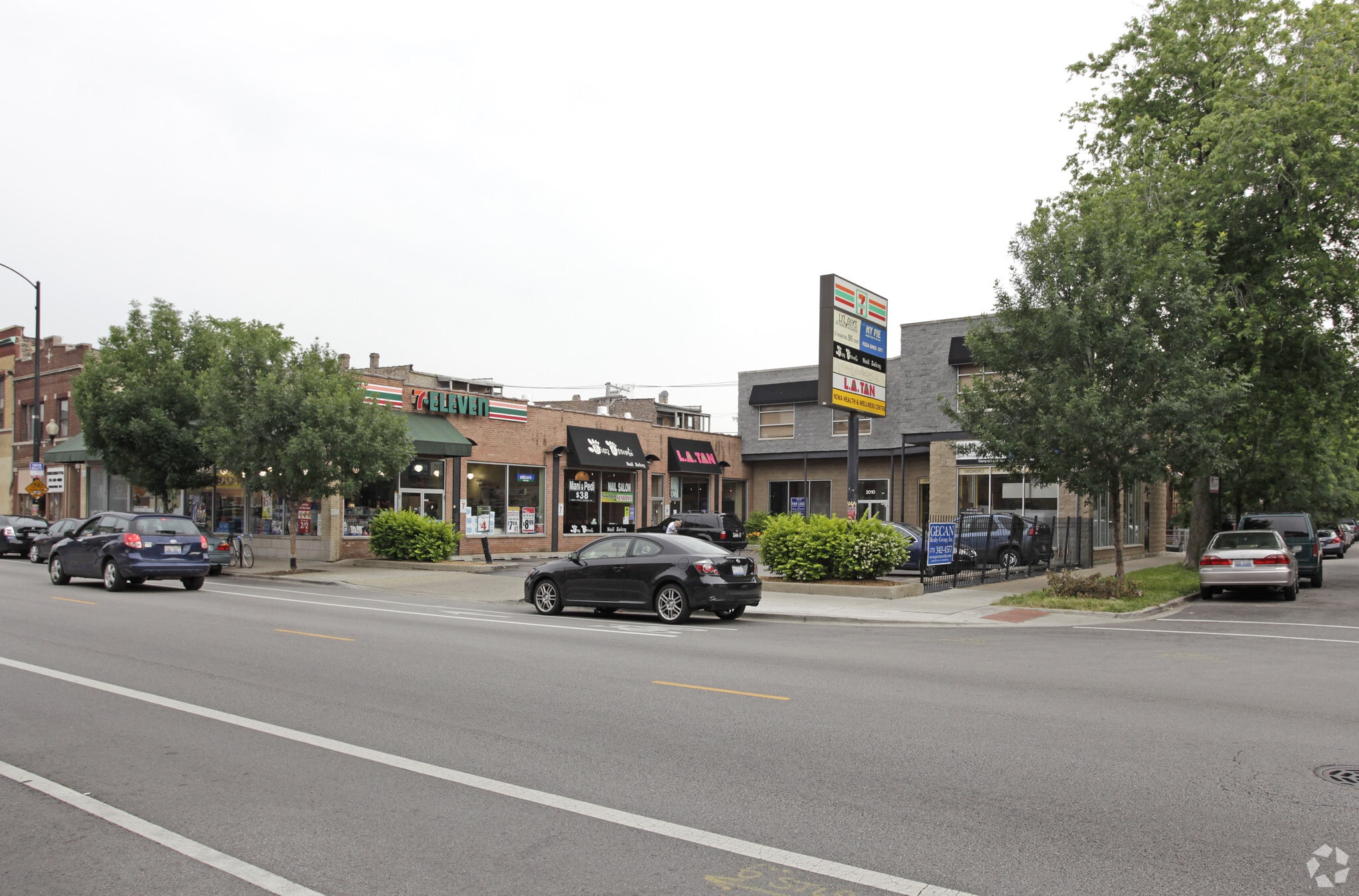 2010 N Damen Ave, Chicago, IL for Rent