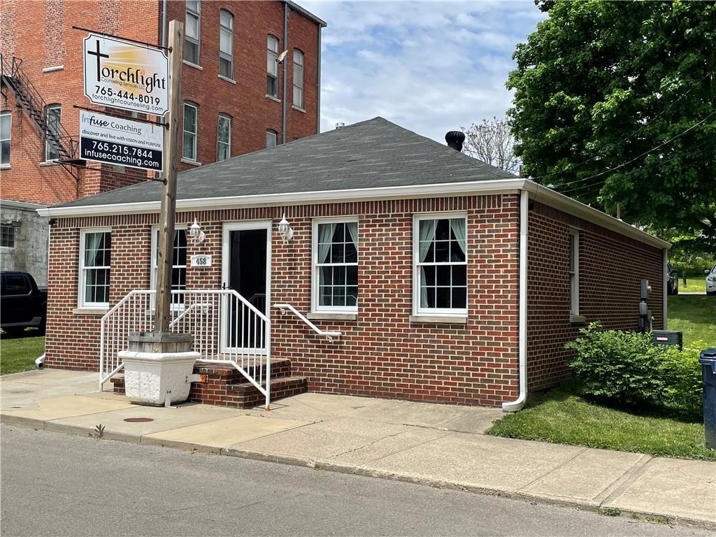 458 Locust St, Middletown, IN for Rent