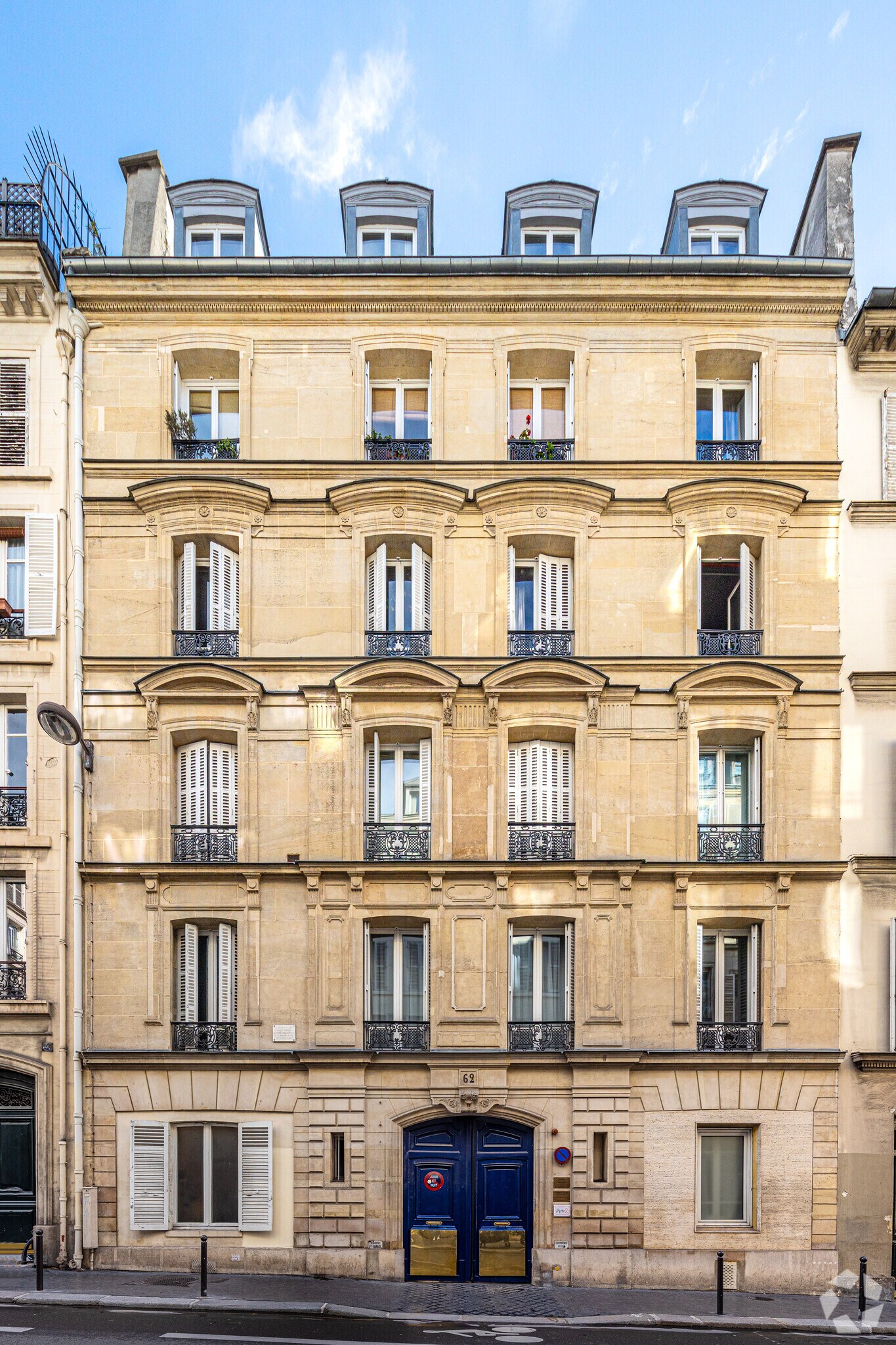 62 Rue Blanche, Paris, PAR for Rent