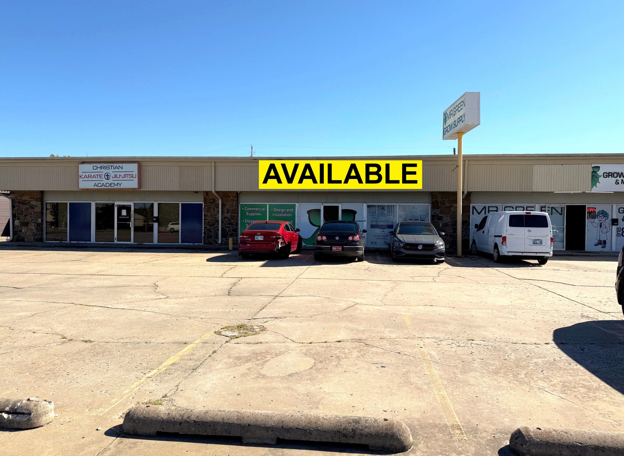 309-317 N Aspen Ave, Broken Arrow, OK for Rent