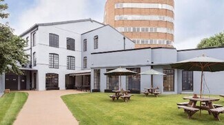 London, LND Office - 1 Putney Bridge Appr