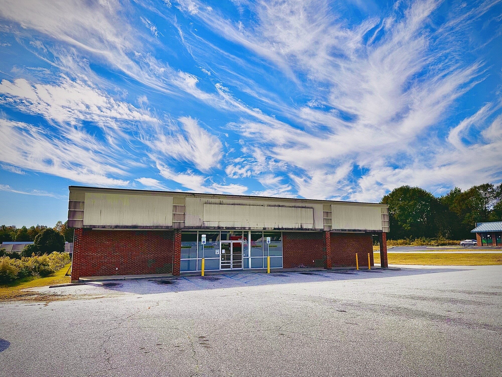 1129 SE Main St Fountain Inn, SC 29644 Retail Property for Lease on