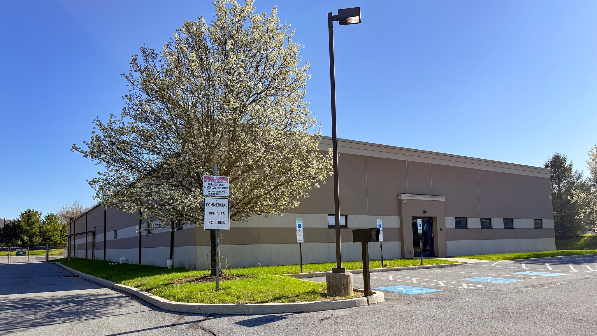 7448 Industrial Park Way, Macungie, PA for Rent