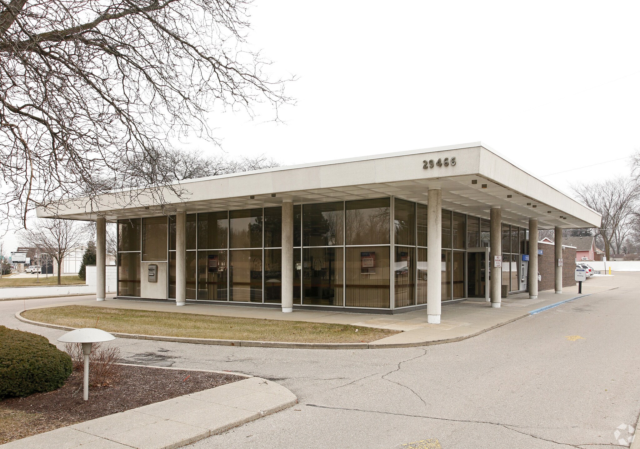 29466 Grand River Ave, Farmington, MI for Sale