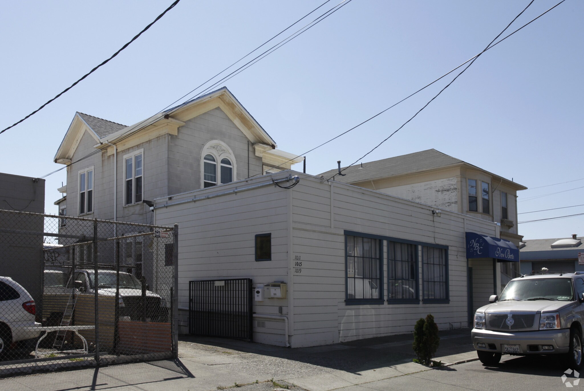 1011 E 11th St, Oakland, CA for Sale