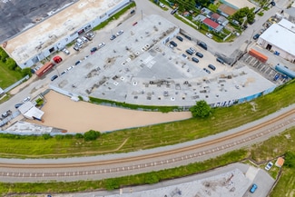 Miami, FL Self-Storage Facilities - 7373 NE 3rd Ct