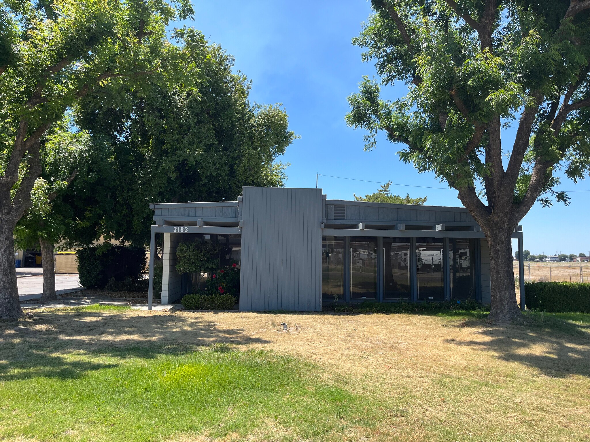 3183 S Parkway Dr, Fresno, CA for Rent