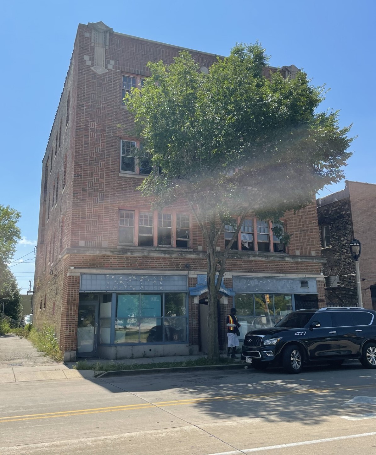 2627-2629 W State St, Milwaukee, WI for Rent