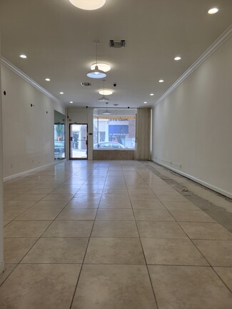 Beverly Hills, CA Retail - 215 S Robertson Blvd