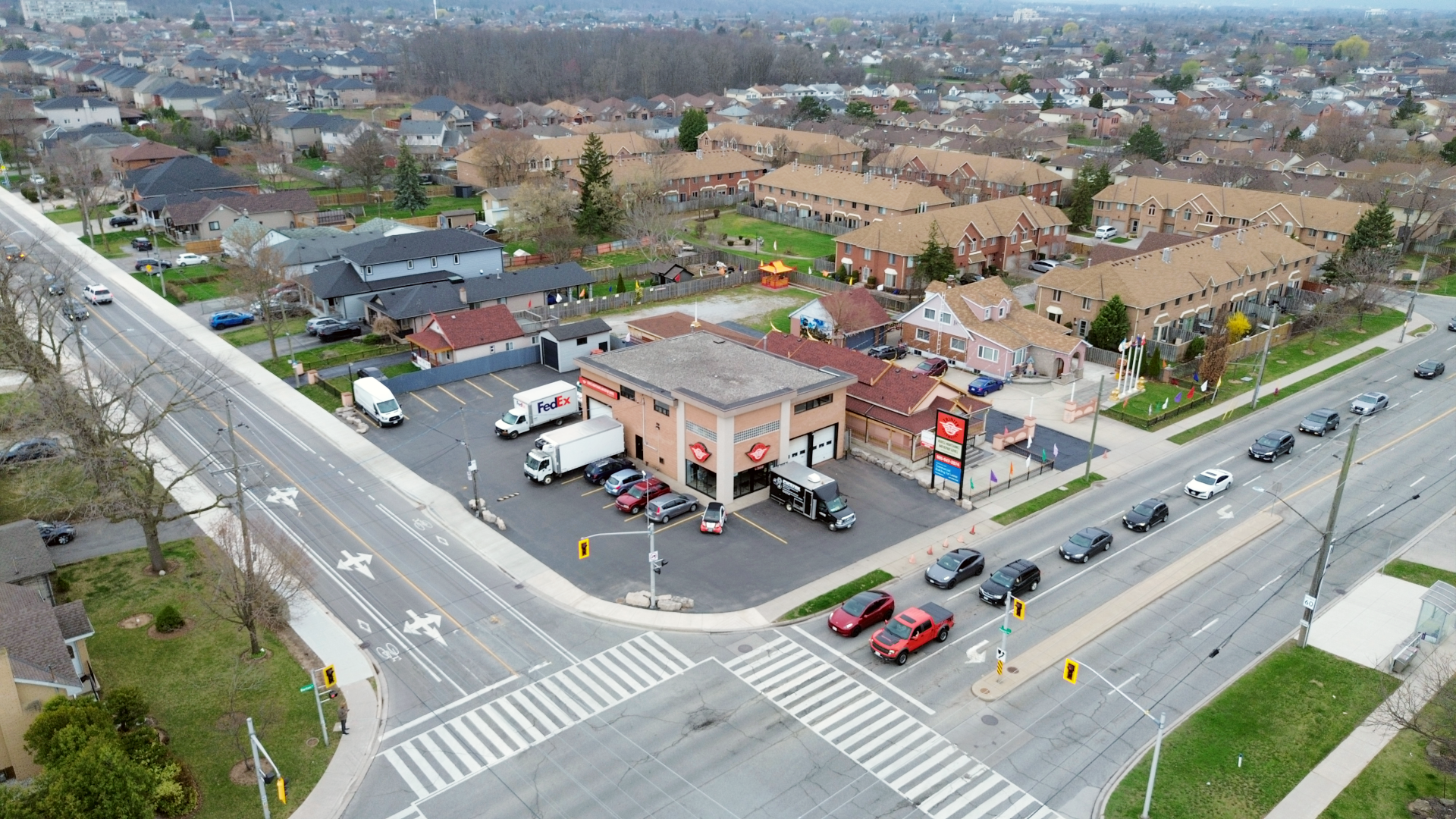 520 Barton St, Hamilton, ON for Rent