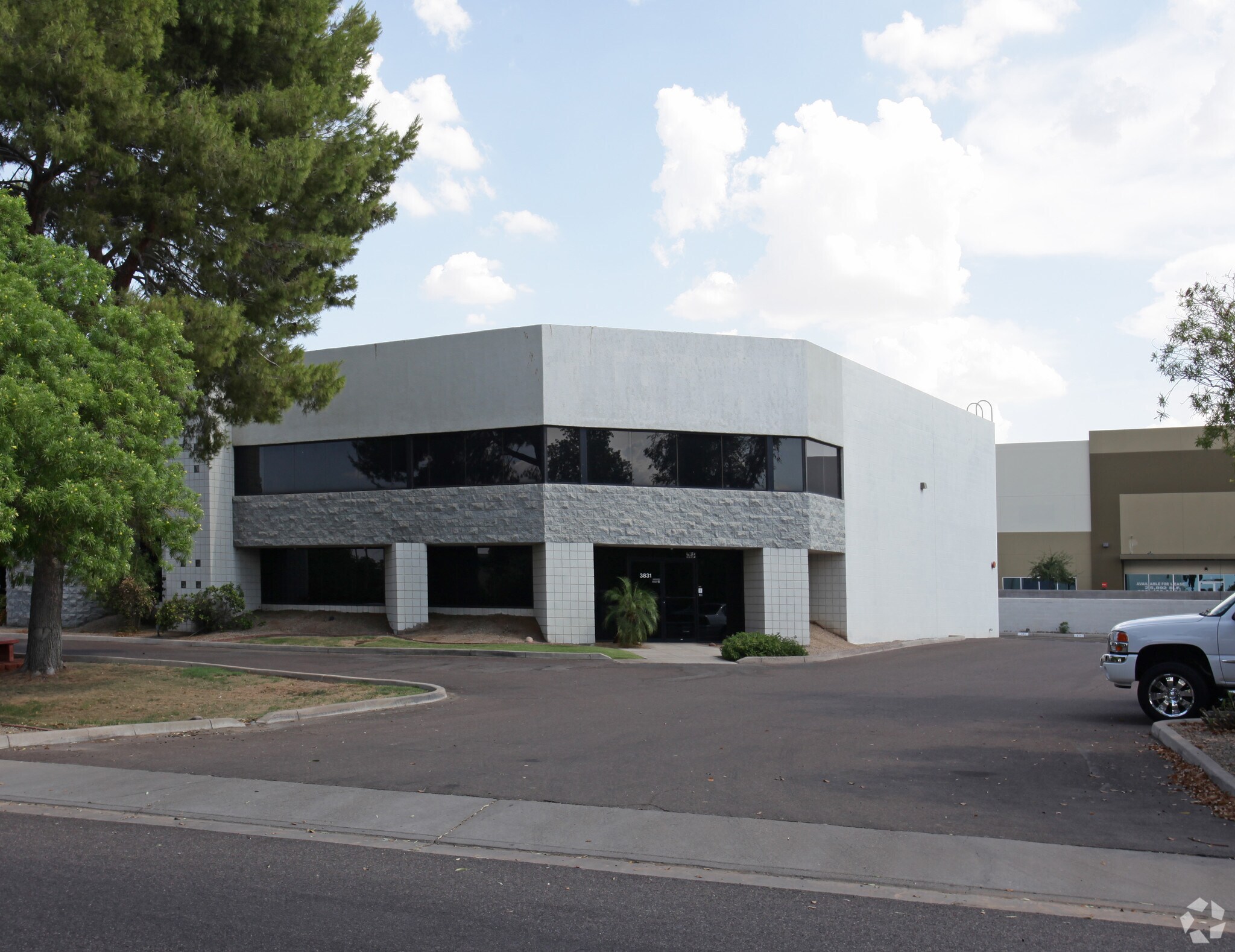 3831-3915 E La Salle St, Phoenix, AZ for Sale
