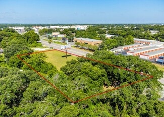 Pensacola, FL Commercial - 900 Block Of Creighton Rd
