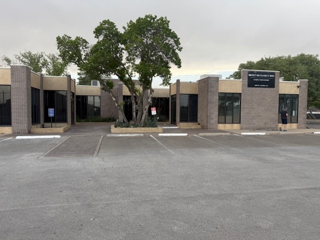 2000 W Cuthbert Ave, Midland, TX for Rent
