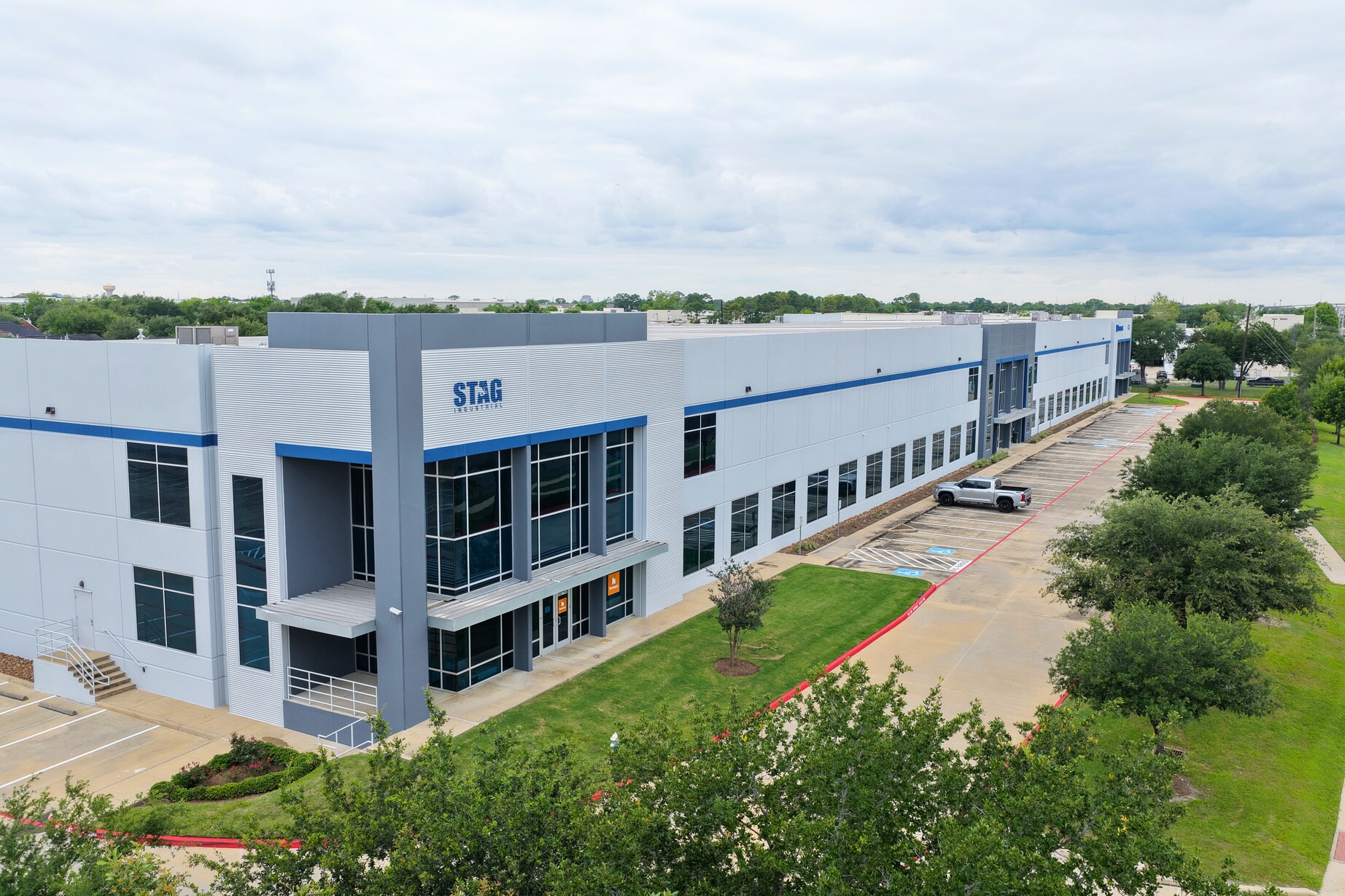 10401 S Sam Houston Pky W, Houston, TX for Rent