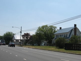 S Route 13 Market St