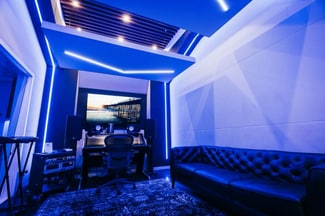 Woodland Hills, CA Office - 5325 Topanga Canyon Blvd