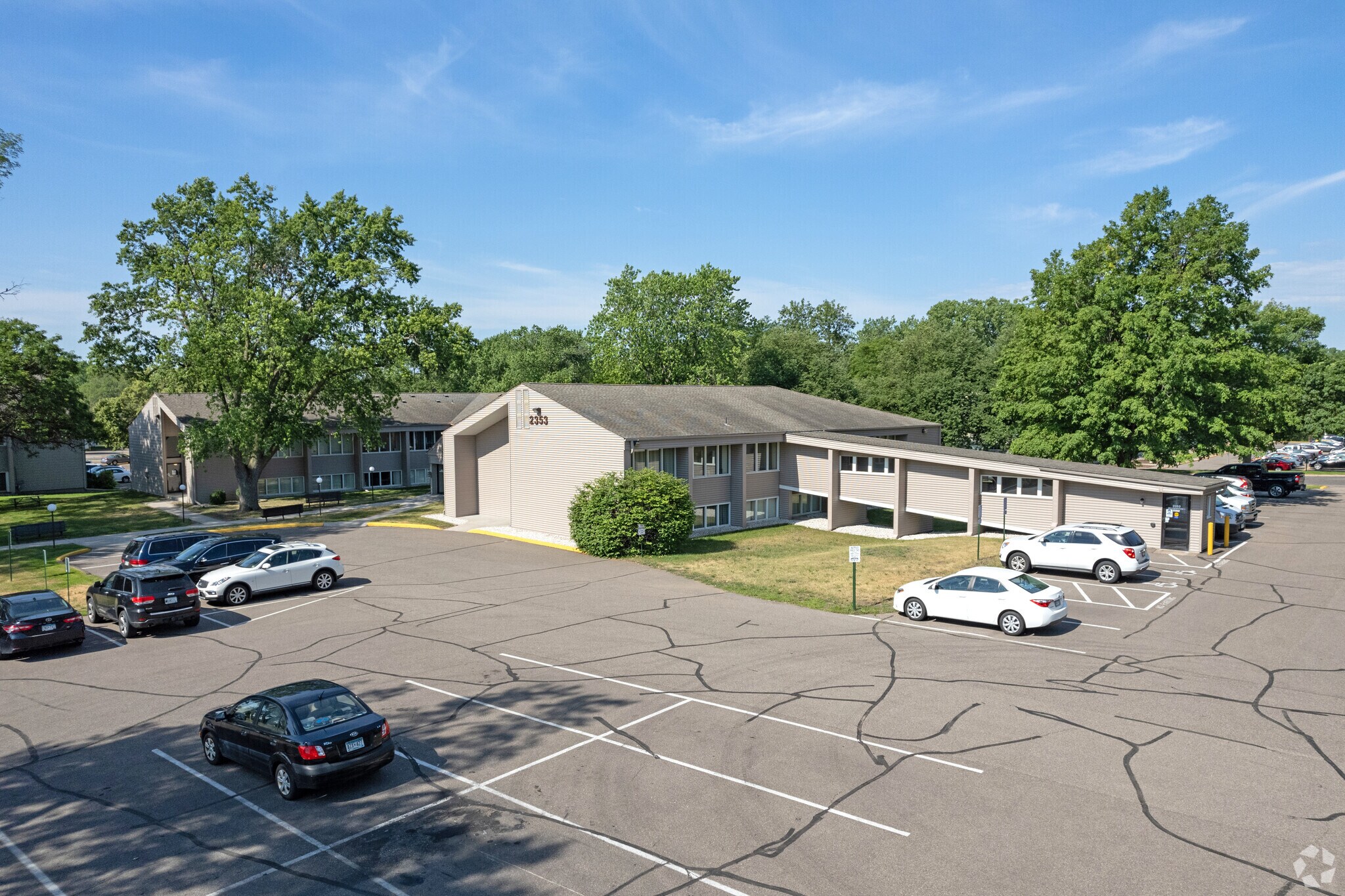 2353 Rice St, Roseville, MN for Rent