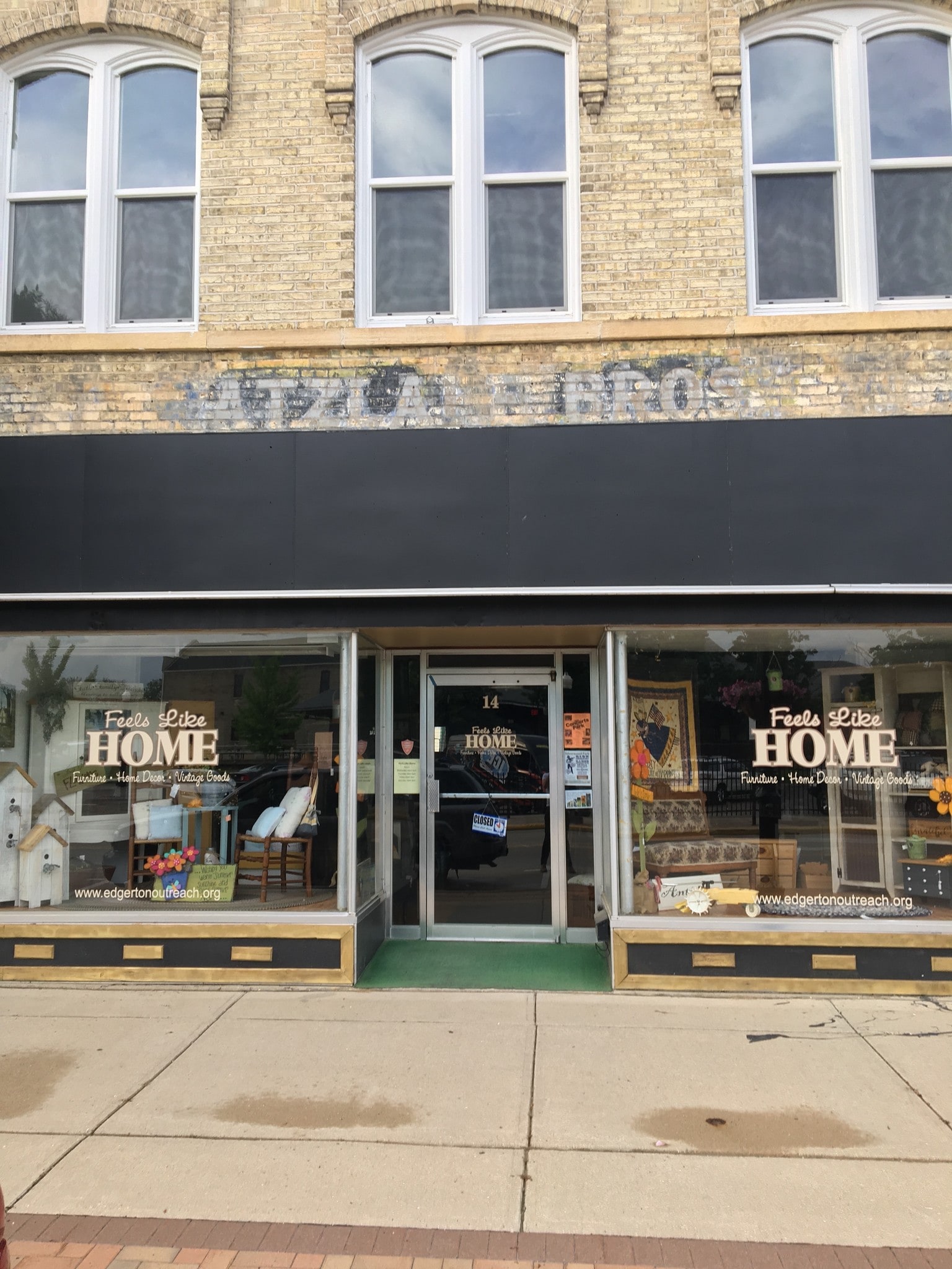 14 W Fulton St, Edgerton, WI for Rent