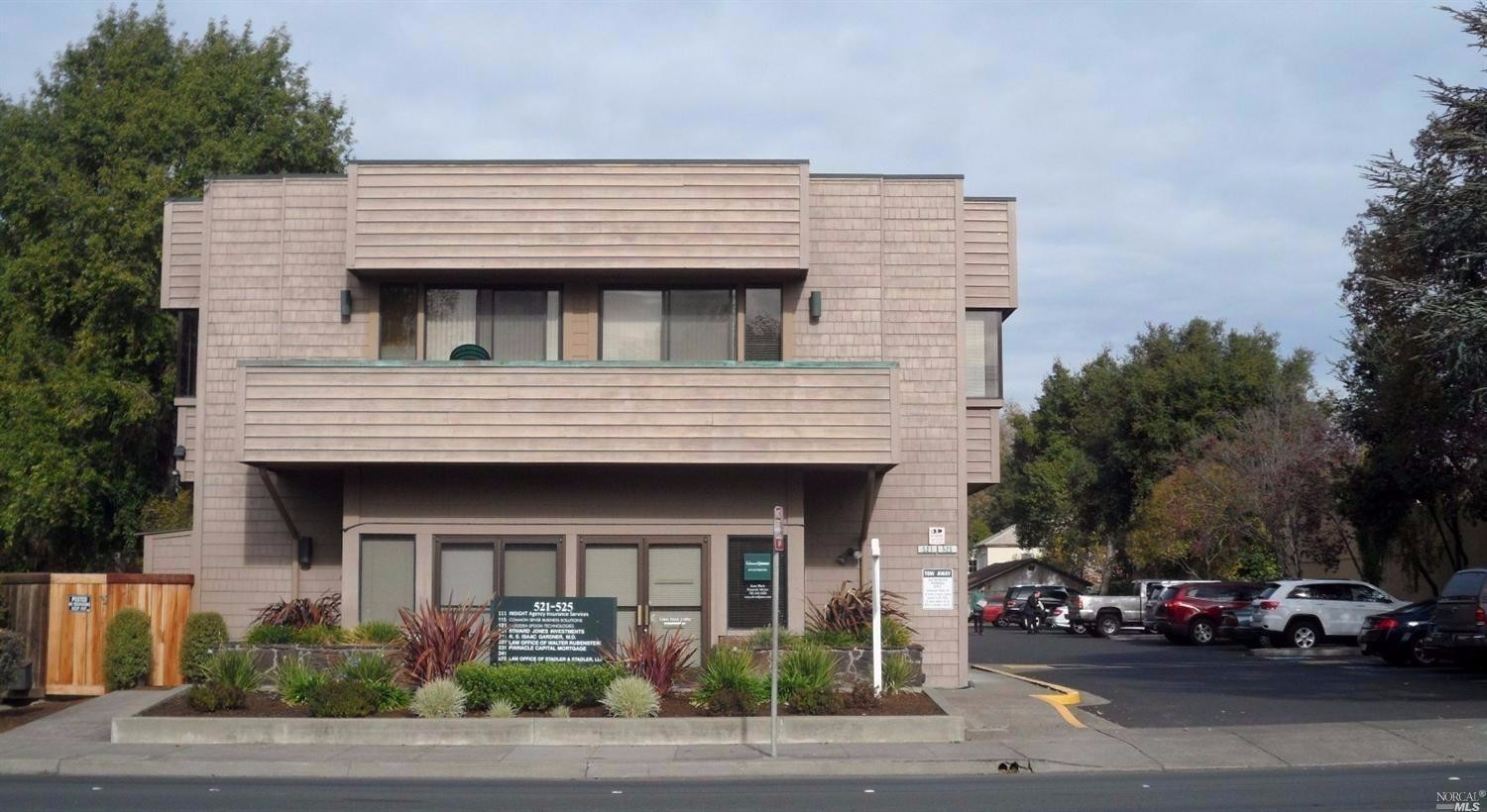 521-525 College Ave, Santa Rosa, CA for Rent