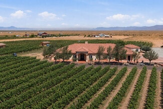 Kingman, AZ Specialty - 6927 E Brooks Blvd Kingman, AZ Specialty - 6927 E Brooks Blvd