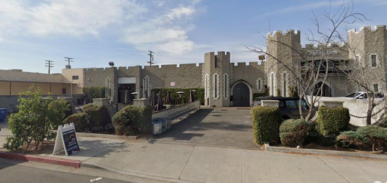 3083 N Lima St, Burbank, CA for Sale