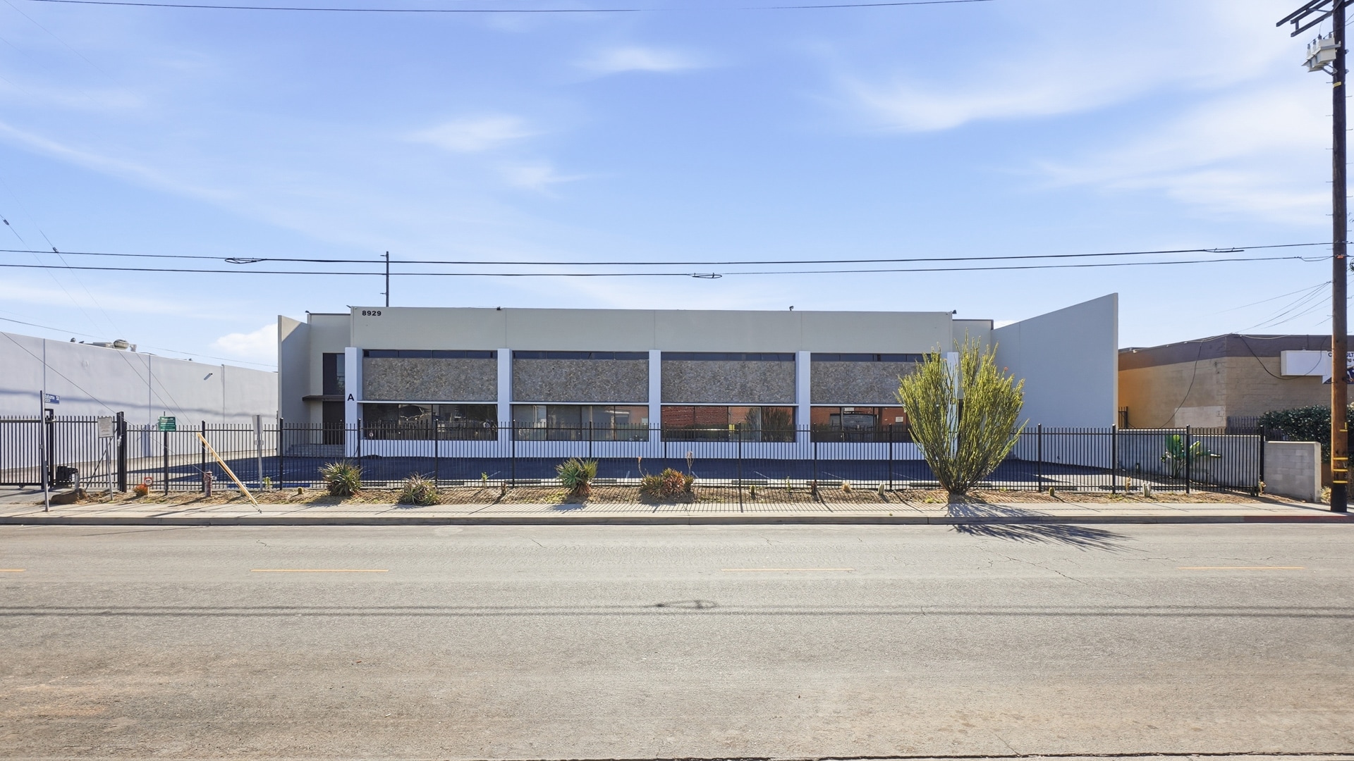 8929 Oso Ave, Chatsworth, CA for Rent
