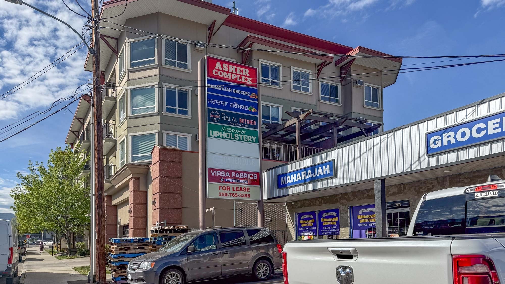 160-168 Asher Rd, Kelowna, BC for Rent