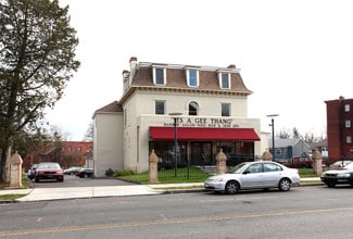 Hartford, CT Storefront Retail/Office - 2404 Main St Hartford, CT Storefront Retail/Office - 2404 Main St