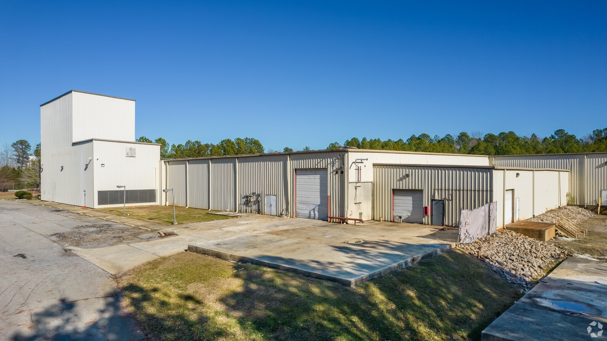 601 Irving Pky Holly Springs, NC 27540 Industrial Property for Lease