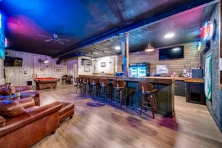 Danville, KY Bar - 422 Fryes Ln