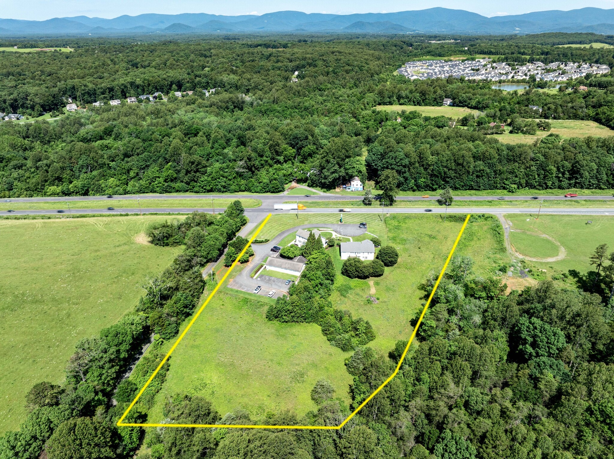 65 Deane Rd, Ruckersville, VA for Sale