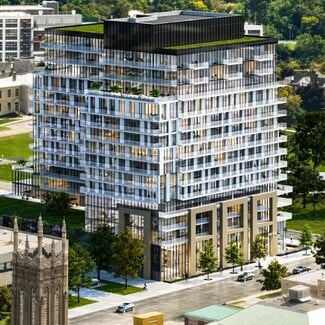 Peterborough, ON Commercial - 120 Murray St