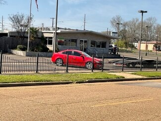 Marshall, TX Freestanding - 208 E Grand Ave