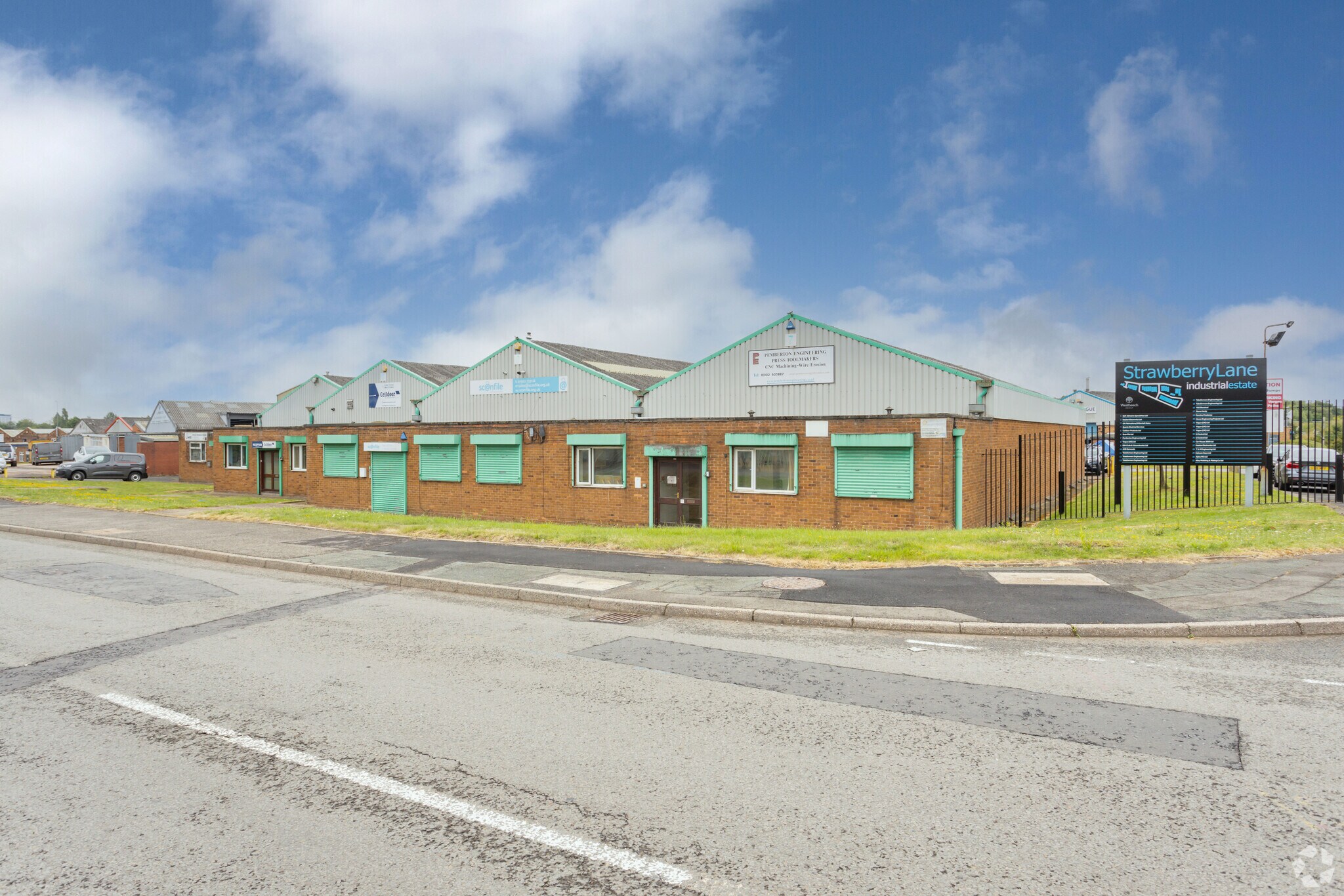 Strawberry Ln, Willenhall, WMD for Sale